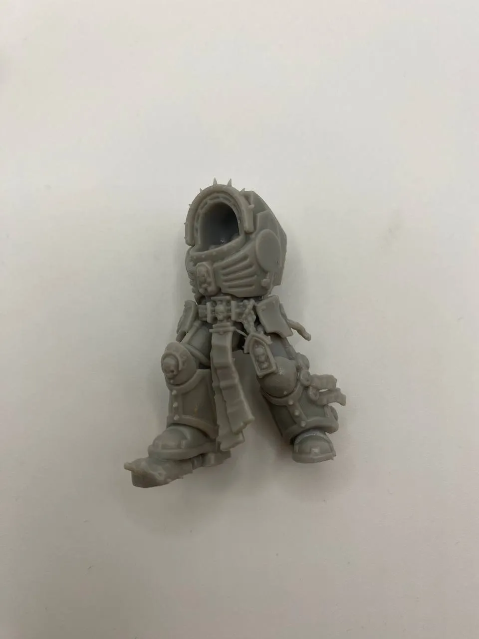 Epic Forge Imperium Chapelain Terminator figurine résine