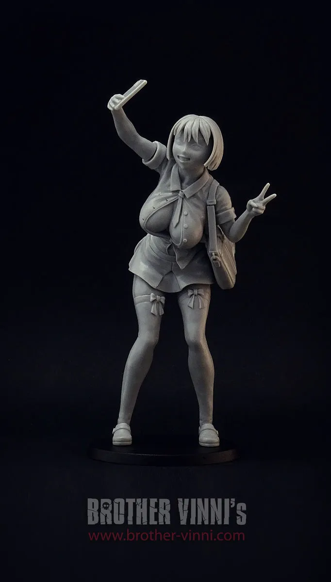 Brother Vinni Selfie figurine étudiante 90 mm résine non peinte