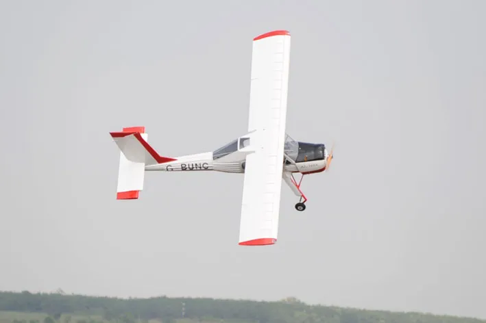 Black Horse Model BH124 avion RC PZL-104 Wilga 2240mm