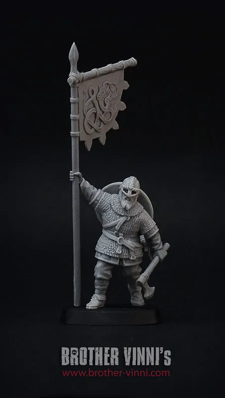 Brother Vinni Viking Banner-Bearer figurine résine 28mm porte-étendard