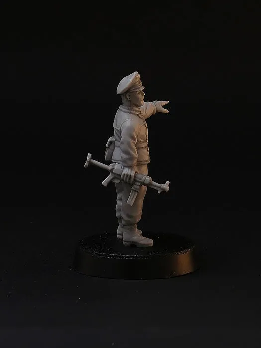 Brother Vinni German Officer figurine résine 28mm WW2