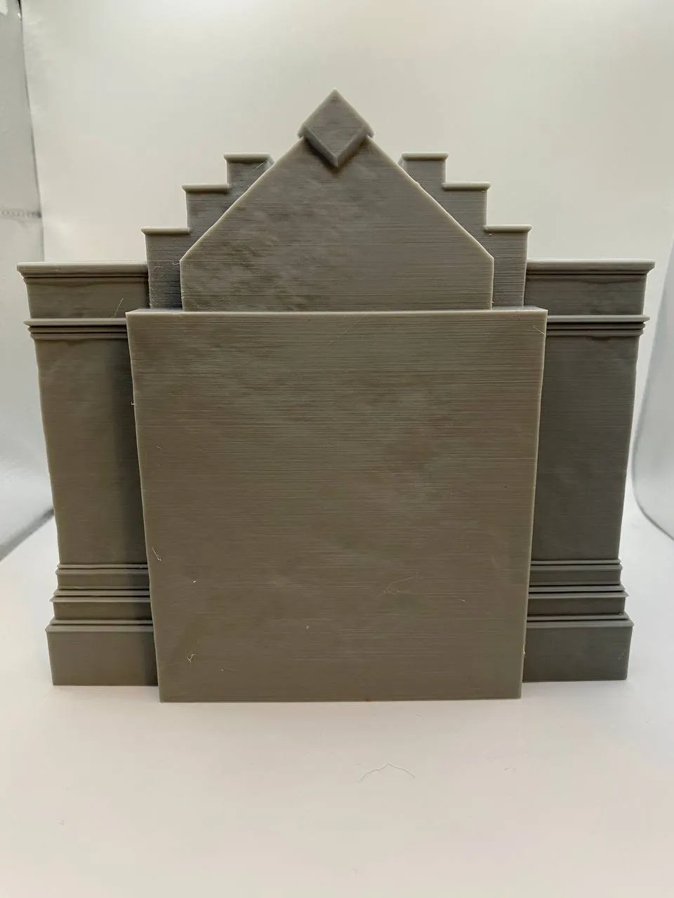 Epic Forge Entrée Mine Nains décor 17 cm