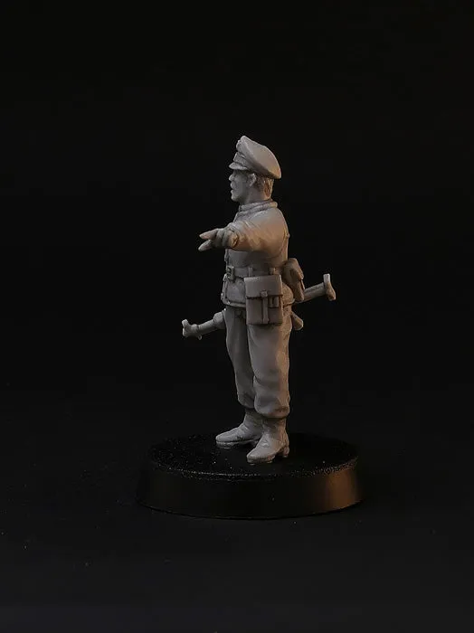 Brother Vinni German Officer figurine résine 28mm WW2