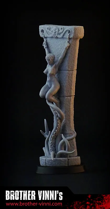 Brother Vinni Sacrifice Girl on Altar figurine résine 28mm rituel