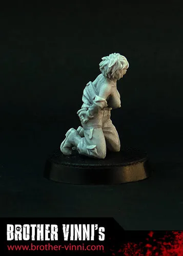 Brother Vinni Female Reporter figurine résine 28mm