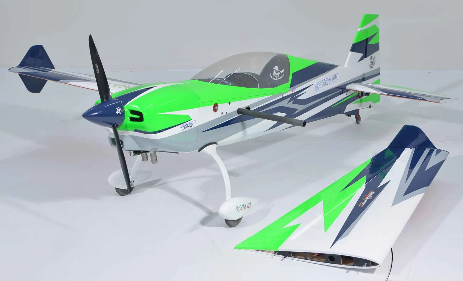 Black Horse Model EXTRA NG BH204 avion RC 1880 mm 3D carbone