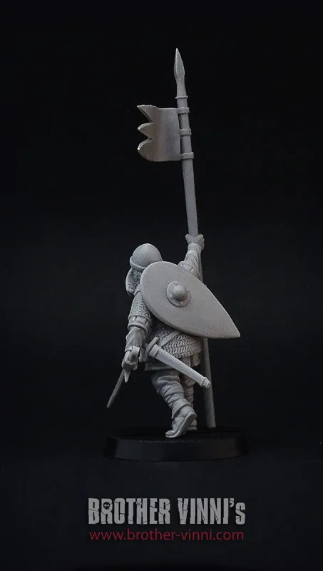 Brother Vinni Knight Standard Bearer figurine résine 28mm porte-étendard
