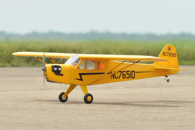Black Horse BH04 Piper J-3 Cub avion RC 1950mm 46-55 ARF