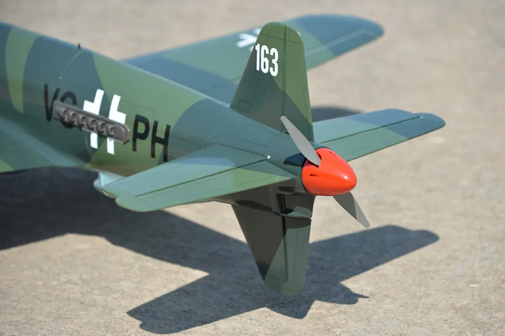 Black Horse Model BH163-V2 Dornier Do335 avion RC 1724mm retract