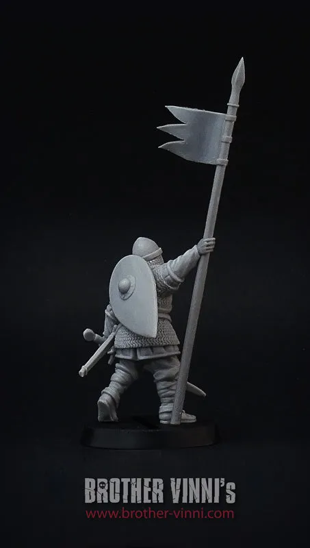 Brother Vinni Knight Standard Bearer figurine résine 28mm porte-étendard