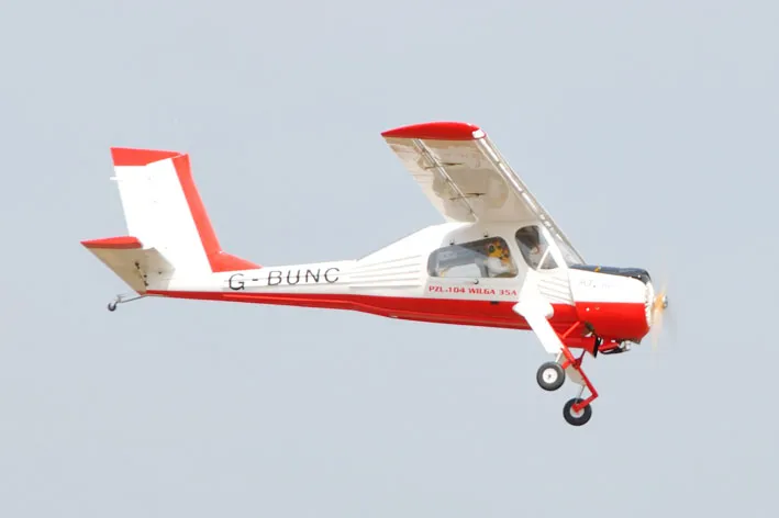 Black Horse Model BH124 avion RC PZL-104 Wilga 2240mm