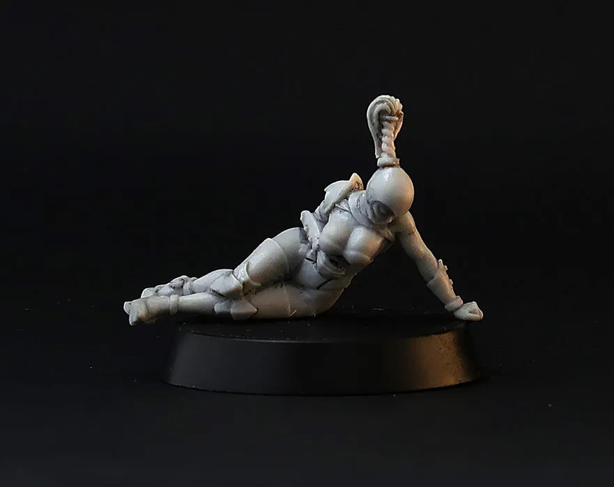 Brother Vinni Wounded Sister figurine résine 28 mm marqueur