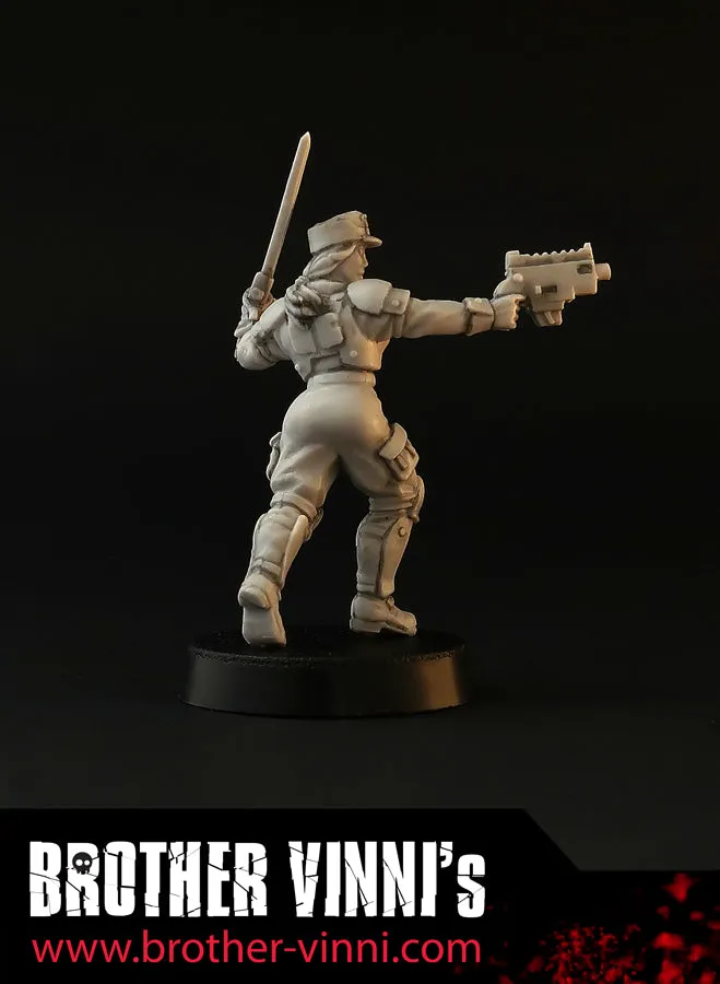 BROTHER VINNI Special Unit Female Guard Sergeant figurine 28-32 mm résine