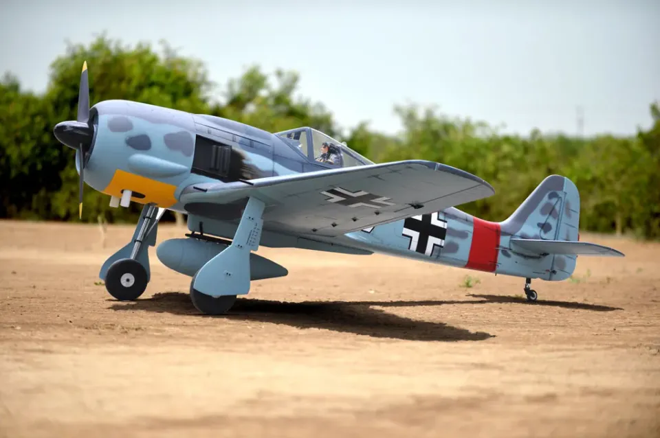 Black Horse BH178 Focke-Wulf FW 190A avion RC ARF 2600 mm