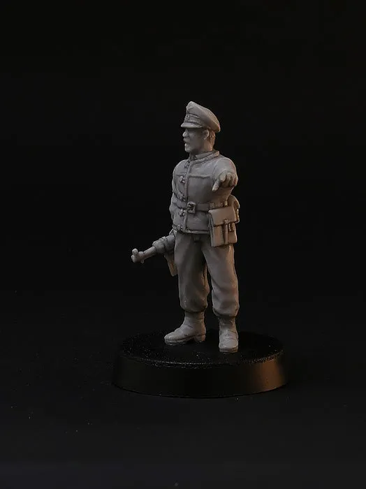 Brother Vinni German Officer figurine résine 28mm WW2