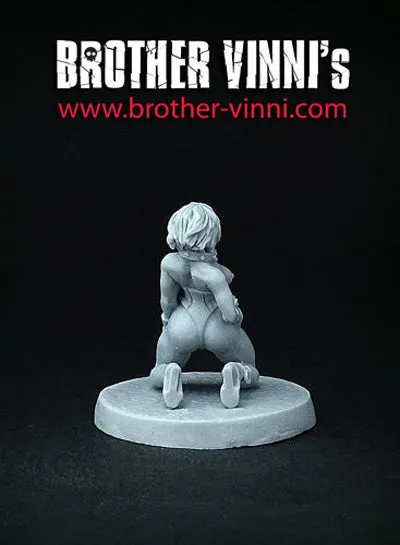 Brother Vinni Slave Girl 18 figurine résine 28mm à genoux