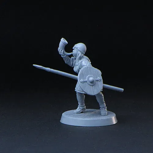 BROTHER VINNI Female Viking Trumpeter figurine 28 mm résine