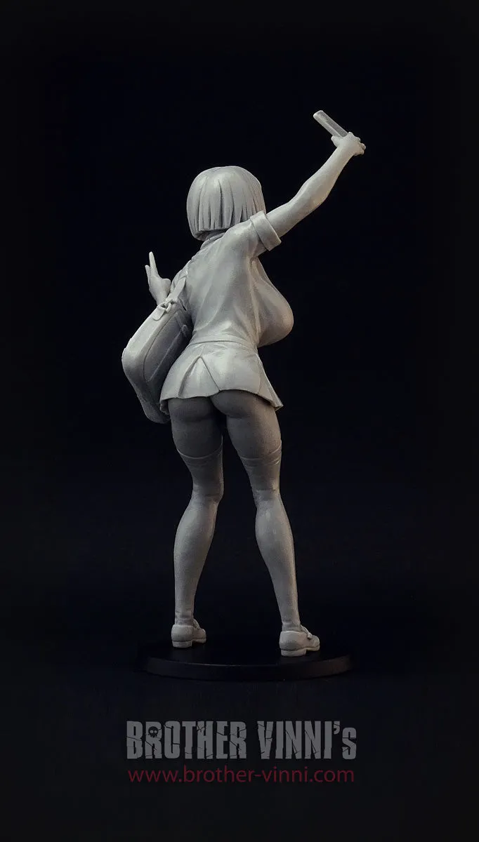 Brother Vinni Selfie figurine étudiante 90 mm résine non peinte