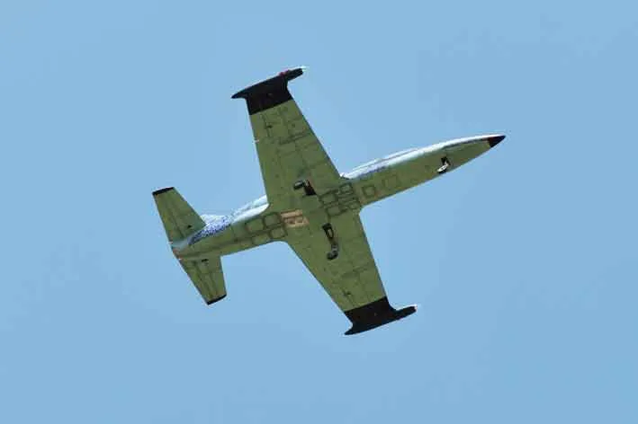 Black Horse Model BH190 L-39 Albatros 1,890mm jet turbine