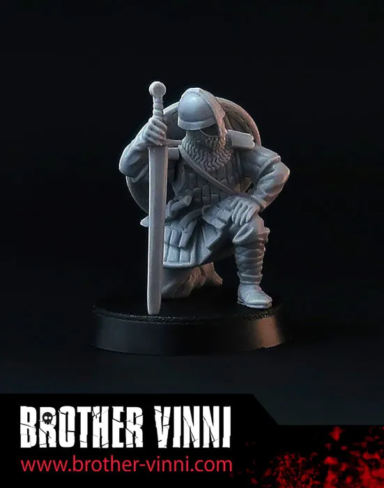 Brother Vinni chevalier au repos figurine résine 28mm SAGA
