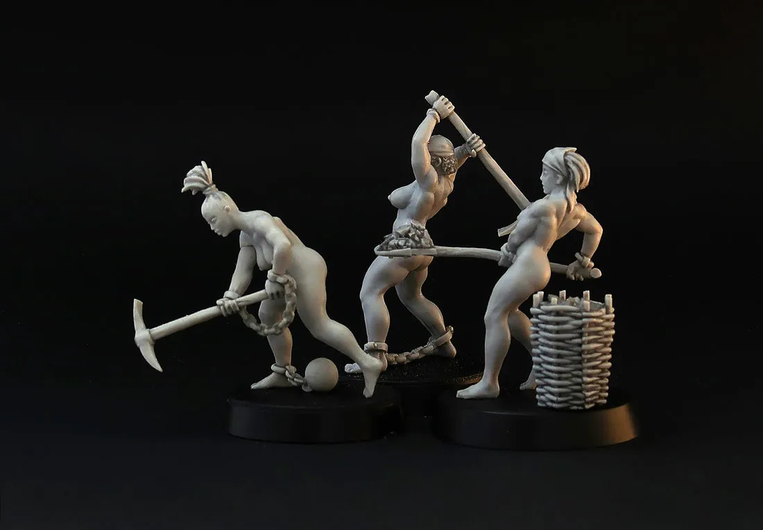 Brother Vinni Working Nude Slave Girls figurines 28 mm résine, lot de 3