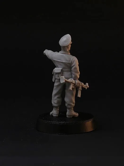 Brother Vinni German Officer figurine résine 28mm WW2