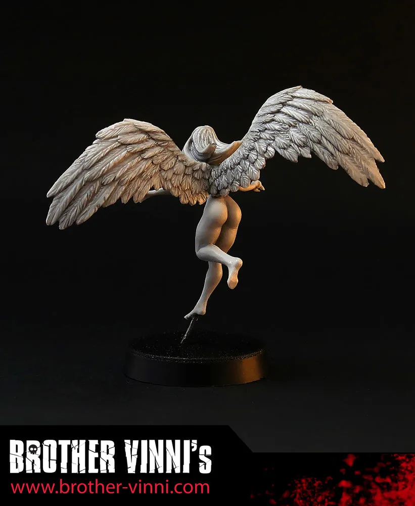 Brother Vinni Female Angel figurine résine 28mm