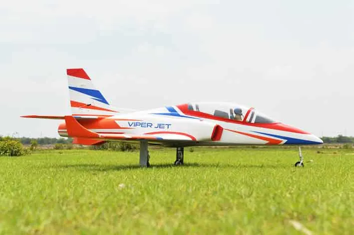 Black Horse Model BH195 Viper Jet avion RC composite 2230 mm